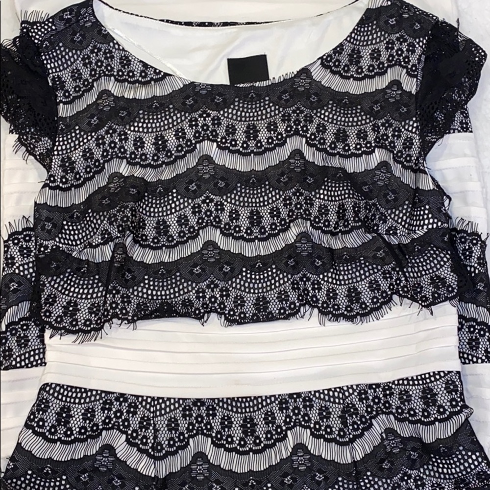❤️MELROSE DRESS BLACK MESH AND WHITE❤️